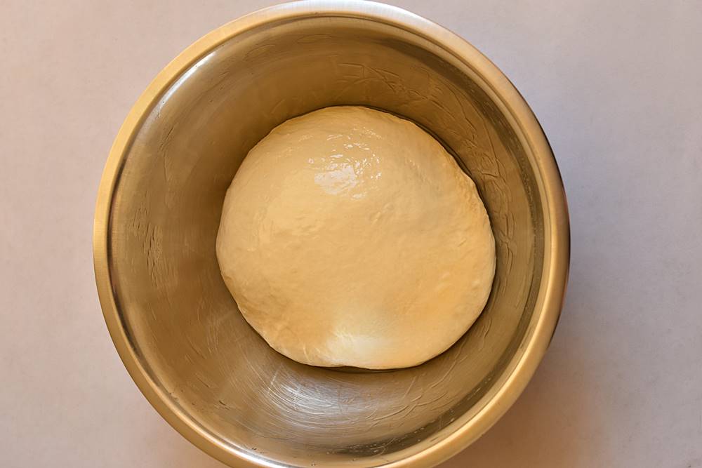 חלה קלועה לשבת עם בצק מקדים
