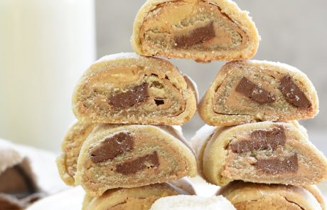 עוגיות מגולגלות עם חמאת בוטנים ושוקולד