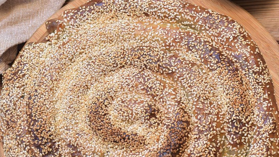 בורקס טורקי במילוי בשר ותפוחי אדמה