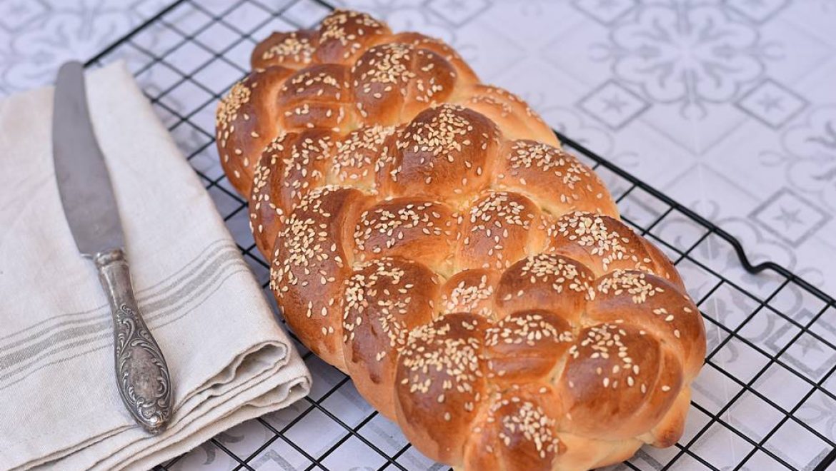 חלה קלועה לשבת עם בצק מקדים